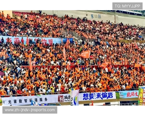 重庆绿茵新篇章：中超赛场上的巴渝力量